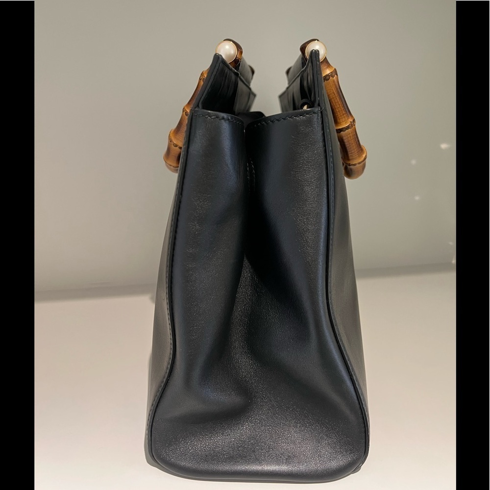 Authentic Gucci purse - Picture 2 of 9